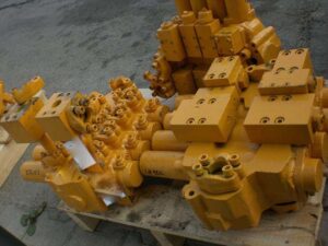 Distribuitor hidraulic pentru liebherr 912/922 – import germania