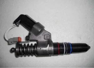 Injector pentru komatsu 6d105 – stoc disponibil