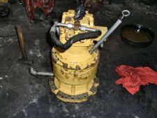 Reductor de Rotire pentru Caterpillar 312 - Stoc Disponibil