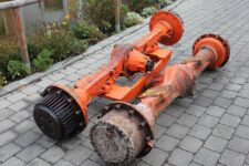 Set de Axe pentru Utilaje Liebherr 521 - Stoc Disponibil