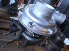 Turbosuflantă Hitachi EX356 - Nouă și Disponibilă pe Stoc