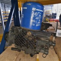 Supapă refulare Knorr-Bremse Mercedes-Benz MP4 A0004466464