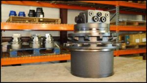 Transmisie finală pentru komatsu pc14r-3 hs în stoc 1 Transmisie finală pentru komatsu pc14r-3 hs în stoc