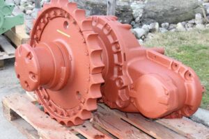 Transmisie finală pentru buldozer caterpillar d5 1 Transmisie finală pentru buldozer caterpillar d5