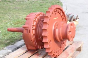 Transmisie finală pentru buldozer caterpillar d4 1 Transmisie finală pentru buldozer caterpillar d4