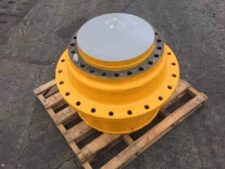 Transmisie finală pentru Caterpillar 375 - componentă pe palet