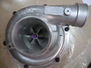 Turbosuflantă zax330-3 6hk1 rhe7 pentru motor hitachi 1 Turbosuflantă zax330-3 6hk1 rhe7 pentru motor hitachi