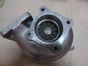 Turbosuflantă pentru motor zax330 6hk1 rhg6, compatibilă cu excavatoare hitachi 1 Turbosuflantă pentru motor zax330 6hk1 rhg6, compatibilă cu excavatoare hitachi