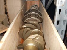Arbore Cotit Motor Mercedes OM355A în Cutie de Lemn