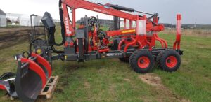 Remorcă forestieră krpan gp 8 df cu macara gd 6. 6 k 1 Remorcă forestieră krpan gp 8 df cu macara gd 6. 6 k