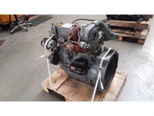 Motor Yanmar 4TNV84T-D-12 pe palet de lemn
