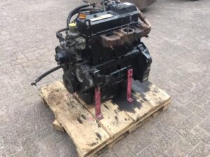 Motor yanmar 4tnv98 pe palet de lemn 1 Motor yanmar 4tnv98 pe palet de lemn