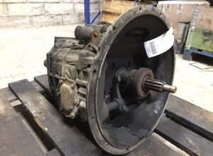 Cutie de viteze manuală zf-s4-24-3 pentru camion volvo 1 Cutie de viteze manuală zf-s4-24-3 pentru camion volvo