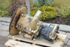 Pompa hidraulică hydromatik model a11v0130/a10v045, montată pe palet