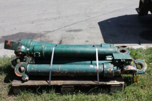 Cilindru hidraulic pentru excavator atlas 1304 - verde, set de 4 bucăți 1 Cilindru hidraulic pentru excavator atlas 1304 – verde, set de 4 bucăți