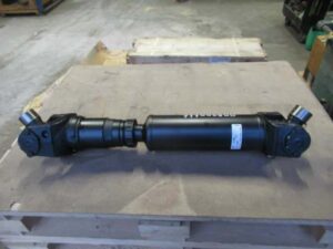Ax cardanic pentru caterpillar