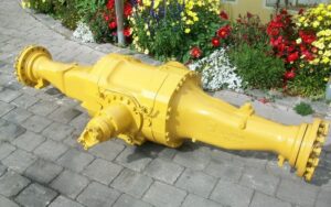 Axa completă pentru încărcător frontal caterpillar 936 - model galben 1 Axa completă pentru încărcător frontal caterpillar 936 – model galben