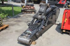 Braț Excavator Hidraulic Volvo EC240 - Utilaj de Construcții Robust și Fiabil