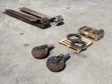 Set cale de rulare și componente Liebherr R944