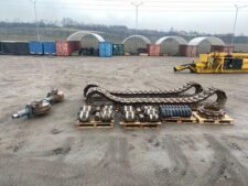 Cale de rulare Liebherr R974 - Piese și componente (șenile, role, roți dințate)