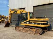 Dezmembrare Excavator Caterpillar 320B L