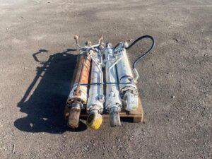 Cilindri hidraulici liebherr r900 second hand 1 Cilindri hidraulici liebherr r900 second hand