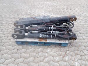 Cilindri hidraulici de ridicare pentru caterpillar 926h 1 Cilindri hidraulici de ridicare pentru caterpillar 926h