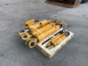 Cilindru hidraulic liebherr l574 – set de componente