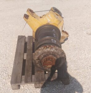 Cilindru șasiu dumper volvo a35c - piesă pentru utilaj grele 1 Cilindru șasiu dumper volvo a35c – piesă pentru utilaj grele