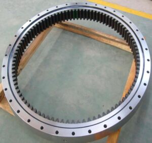 Coroană de rotire pentru komatsu pc60-6, pc70-6, pc75-2 1 Coroană de rotire pentru komatsu pc60-6, pc70-6, pc75-2