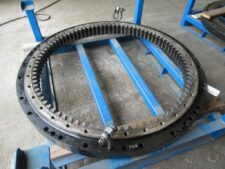 Coroană de rotire second-hand pentru utilaj Caterpillar
