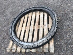Coroană de rotire pentru încărcător doosan dl 160 1 Coroană de rotire pentru încărcător doosan dl 160
