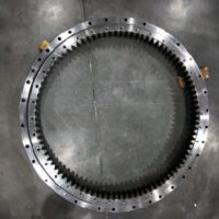 Coroană de rotire pentru excavatoare Hitachi modele ZX16, ZX18, ZX25, ZX27U, ZX30, ZX35, ZX40, ZX50, ZX70, ZX75, ZX80, ZX85
