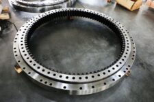 Coroană de rotire pentru utilaje Kobelco SK002 - SK015