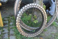Inel de rotire pentru Komatsu PW95-11