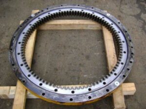 Coroană de rotire pentru utilaje kubota modele k030, k035, k038, k040, 151, kc100, kc140