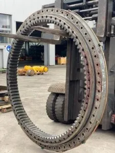 Coroană de rotire pentru liebherr r974