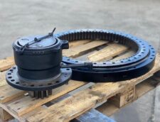 Coroană de Rotire și Motor pentru Miniexcavator Caterpillar 307 B