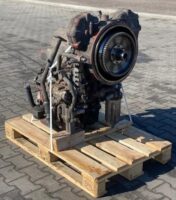 Cutie de viteze pentru Komatsu WA320, montată pe palet