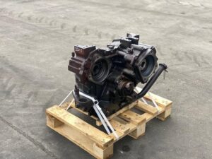 Cutie de viteze pentru komatsu wa320, montată pe palet de lemn 1 Cutie de viteze pentru komatsu wa320, montată pe palet de lemn