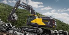 Dezmembrăm Excavator Volvo EC380EL