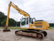 Excavator Liebherr - Dezmembrare și Piese de Schimb
