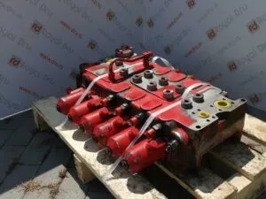 Distribuitor hidraulic pentru excavator atlas 1602