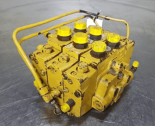 Distribuitor hidraulic Caterpillar 924G