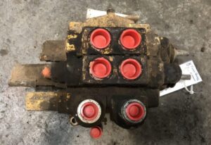 Distribuitor hidraulic pentru buldozer caterpillar d5h
