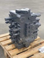 Distribuitor Hidraulic pentru Excavator Case CX300
