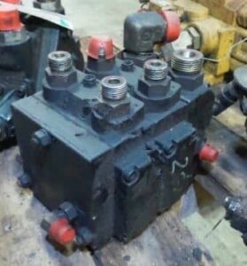 Distribuitor hidraulic pentru caterpillar 428d 1 Distribuitor hidraulic pentru caterpillar 428d