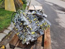 Distribuitor Hidraulic pentru Excavatoare Hitachi EX135, EX215, EX350, ZX210, ZX250, ZX350