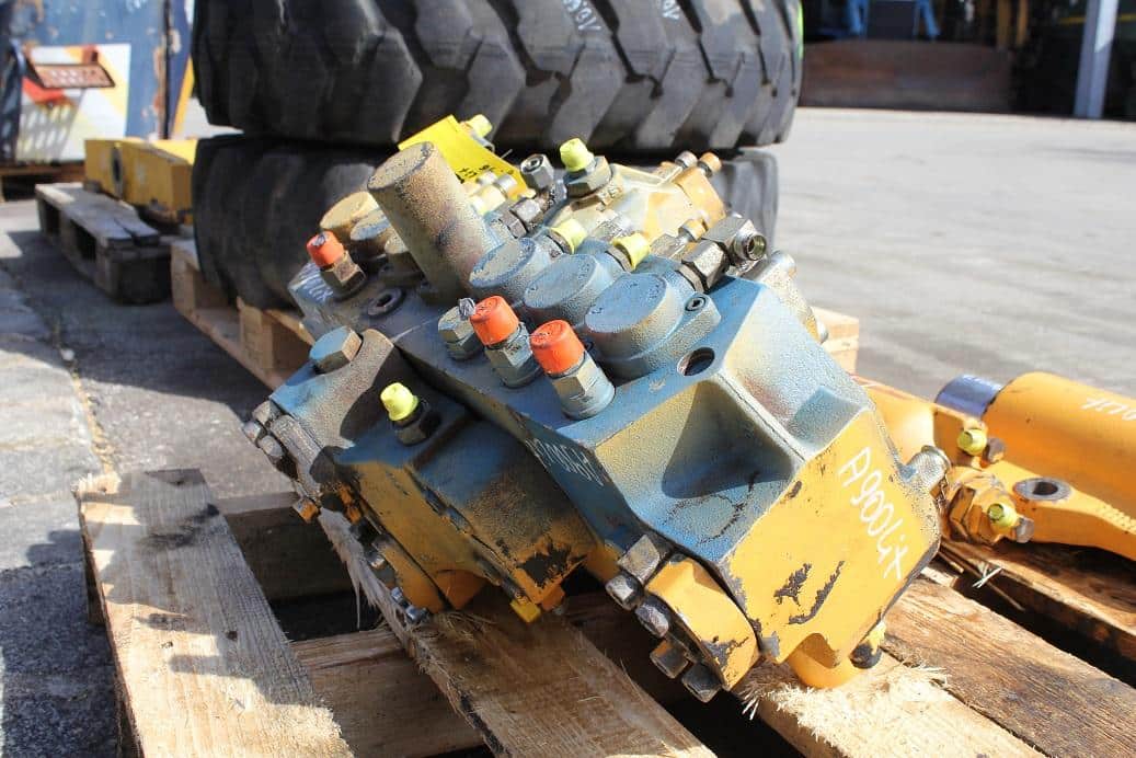 Distribuitor Hidraulic pentru Excavator Liebherr A900 Litronic