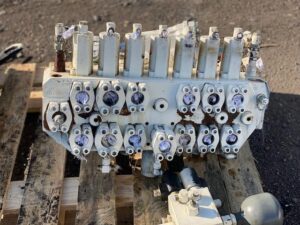 Distribuitor hidraulic liebherr r900-12 1 Distribuitor hidraulic liebherr r900-12